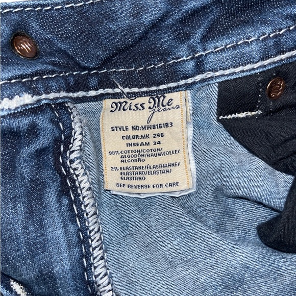 Miss Me Embellished Mid Rise Boot Jeans Size 30 - Picture 5 of 5